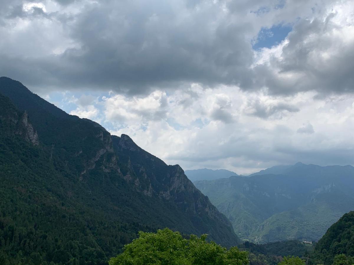 La Mansarda Di Casa Vacanze La Vite Bordogna Exterior foto